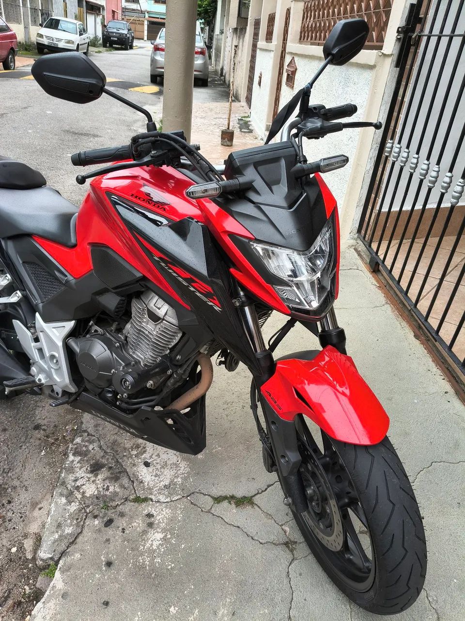 Cb300f 23.000