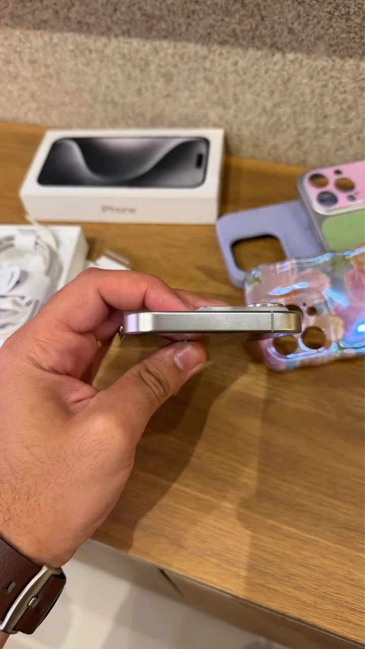 Vendo iPhone 15 pro  - Foto 4