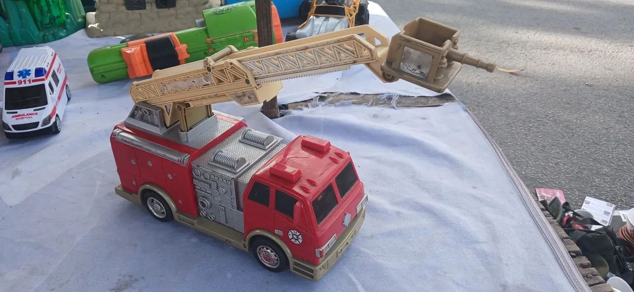 Caminhão de bombeiros  - Foto 3