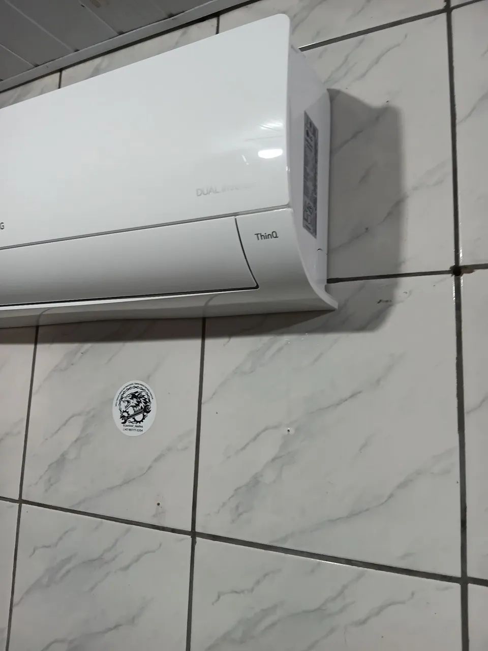 Alugo quarto mobiliado 