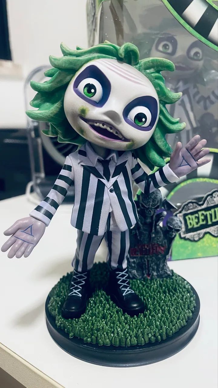 Minico Beetle Juice Iron Studios - Foto 3