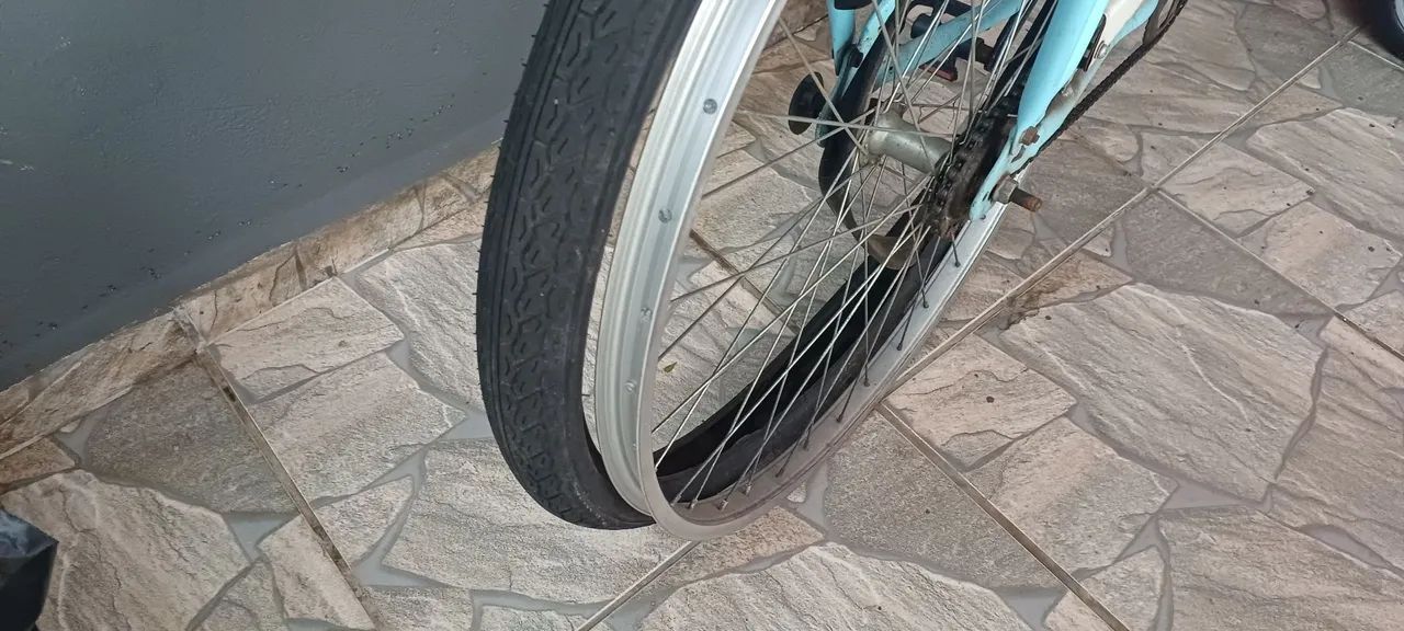 Bicicleta azul de passeio - Foto 2