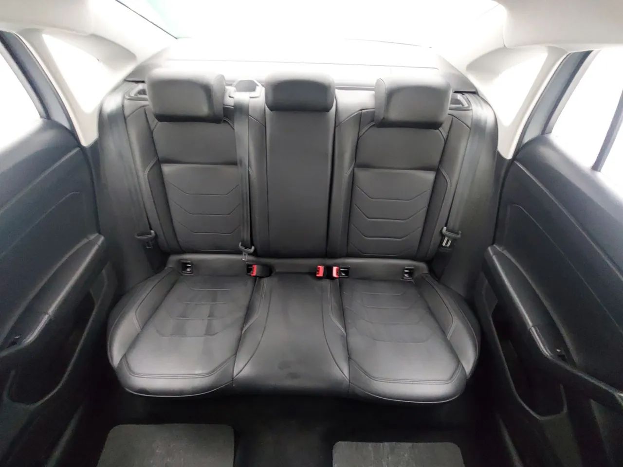 Volkswagen Virtus TSI 1.0 Flex 12V 4p Aut., foto 18 de 18