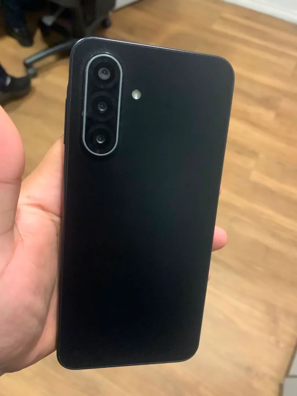 Celular seminovo A17 5G - Foto 4