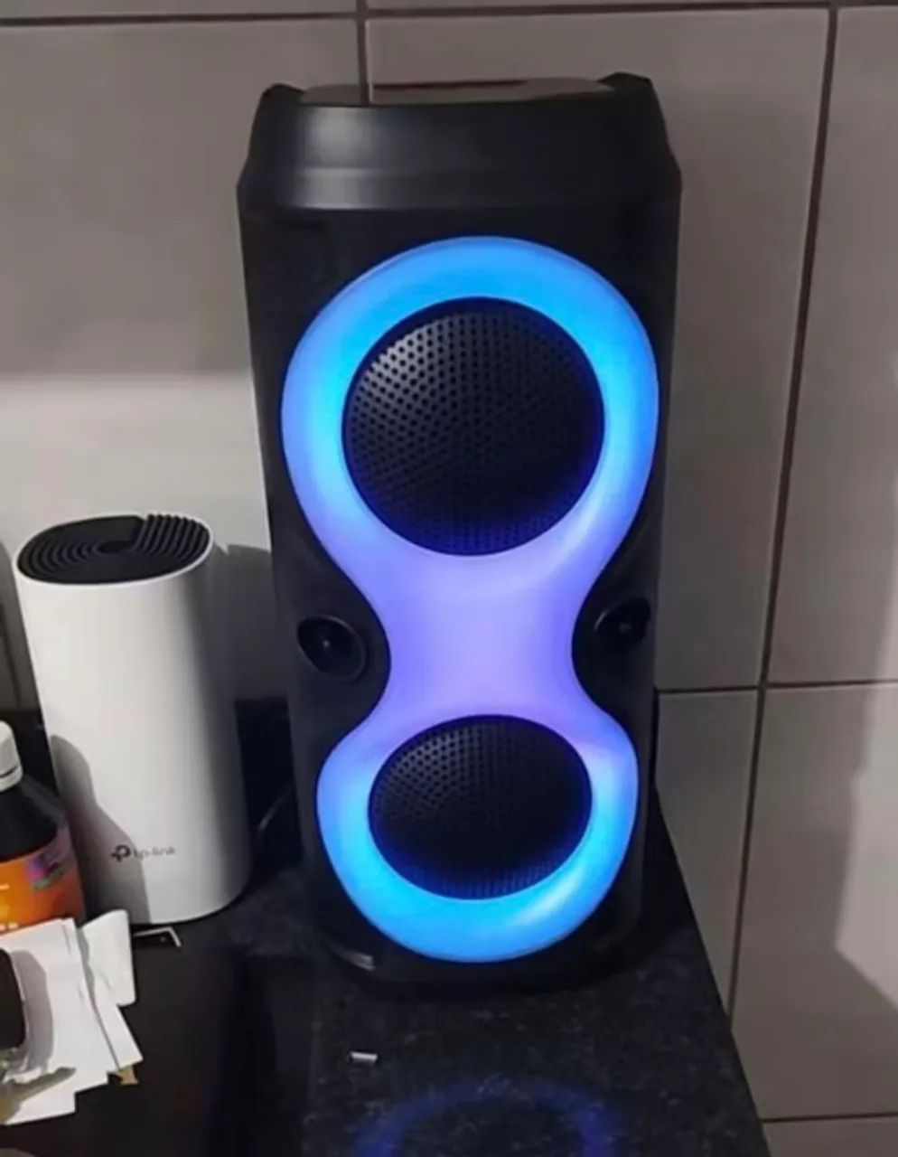 Caixa de som nova via bluetooth 
