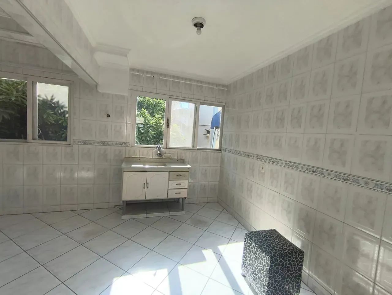 Imóvel para aluguel tem 80 metros quadrados com 3 quartos - Foto 4