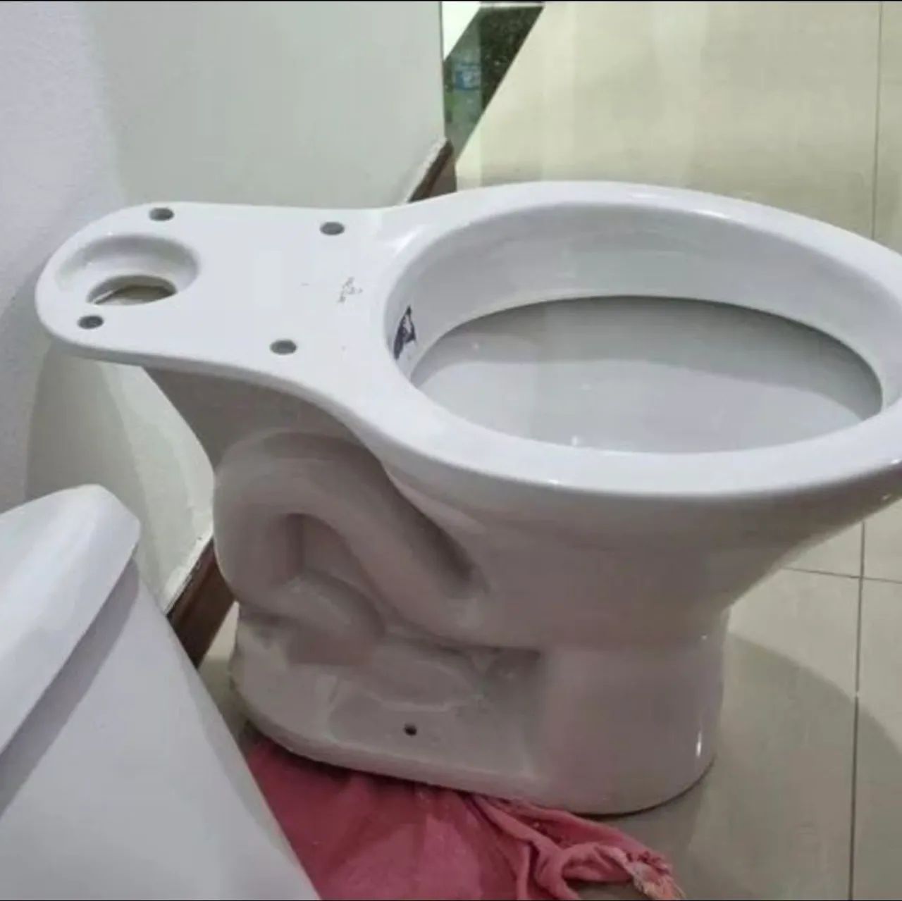 Vaso Icasa sem a caixa acoplada 