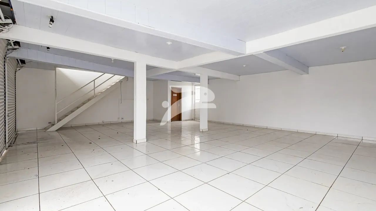 Loja Xaxim 200m² - Foto 4