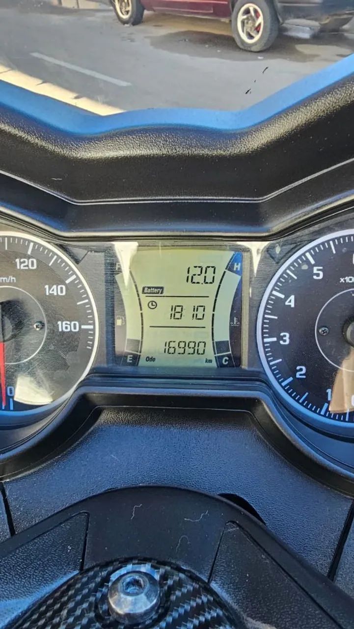 Yamaha Xmax 2024 - Foto 3