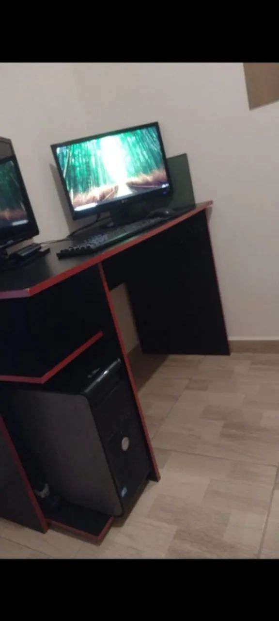 Escrivaninha gamer 
