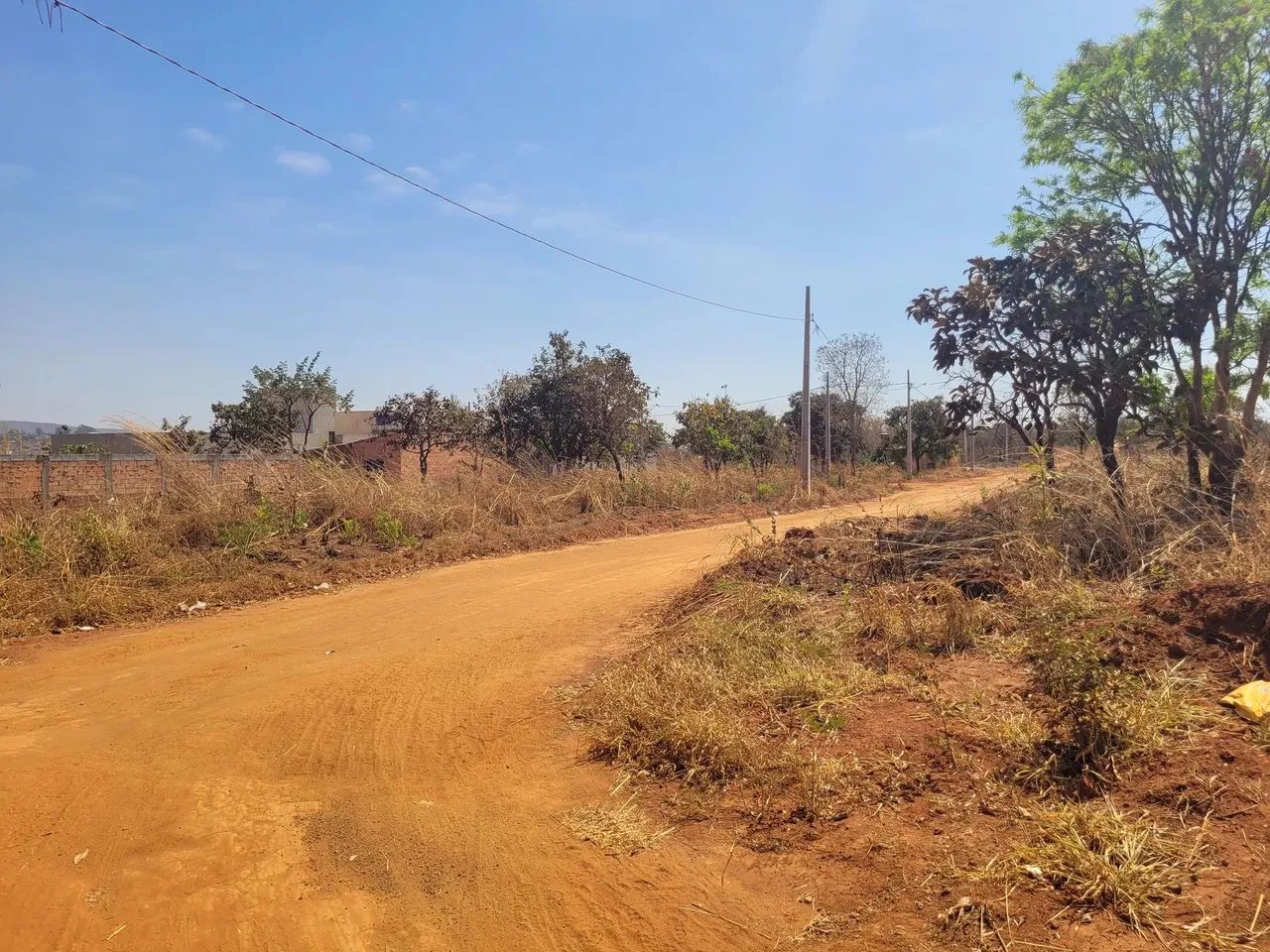 Área 1 quadra atrás da Br-153, bom para Galpão. - Foto 9