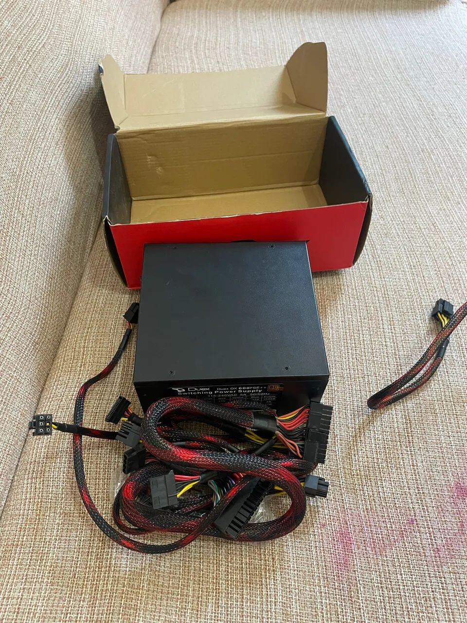 Fonte modular 600w com Defeito 