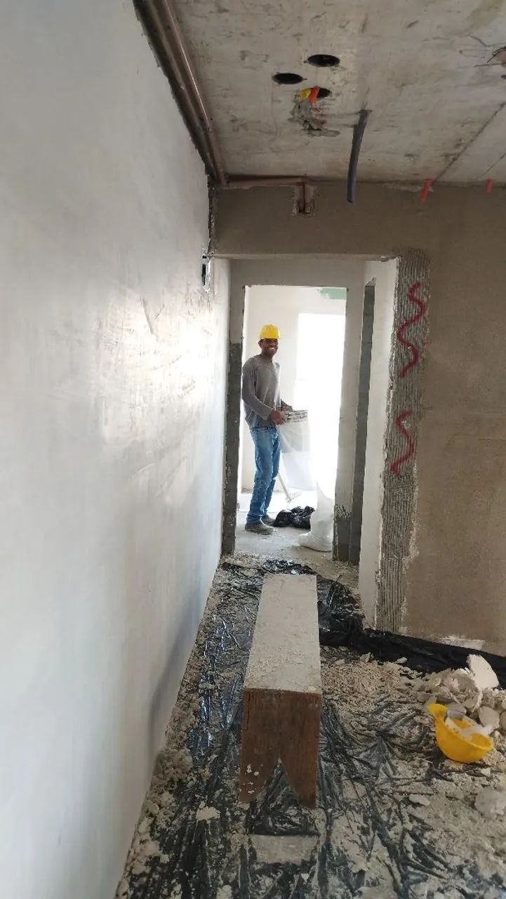 Gesseiro de gesso liso 