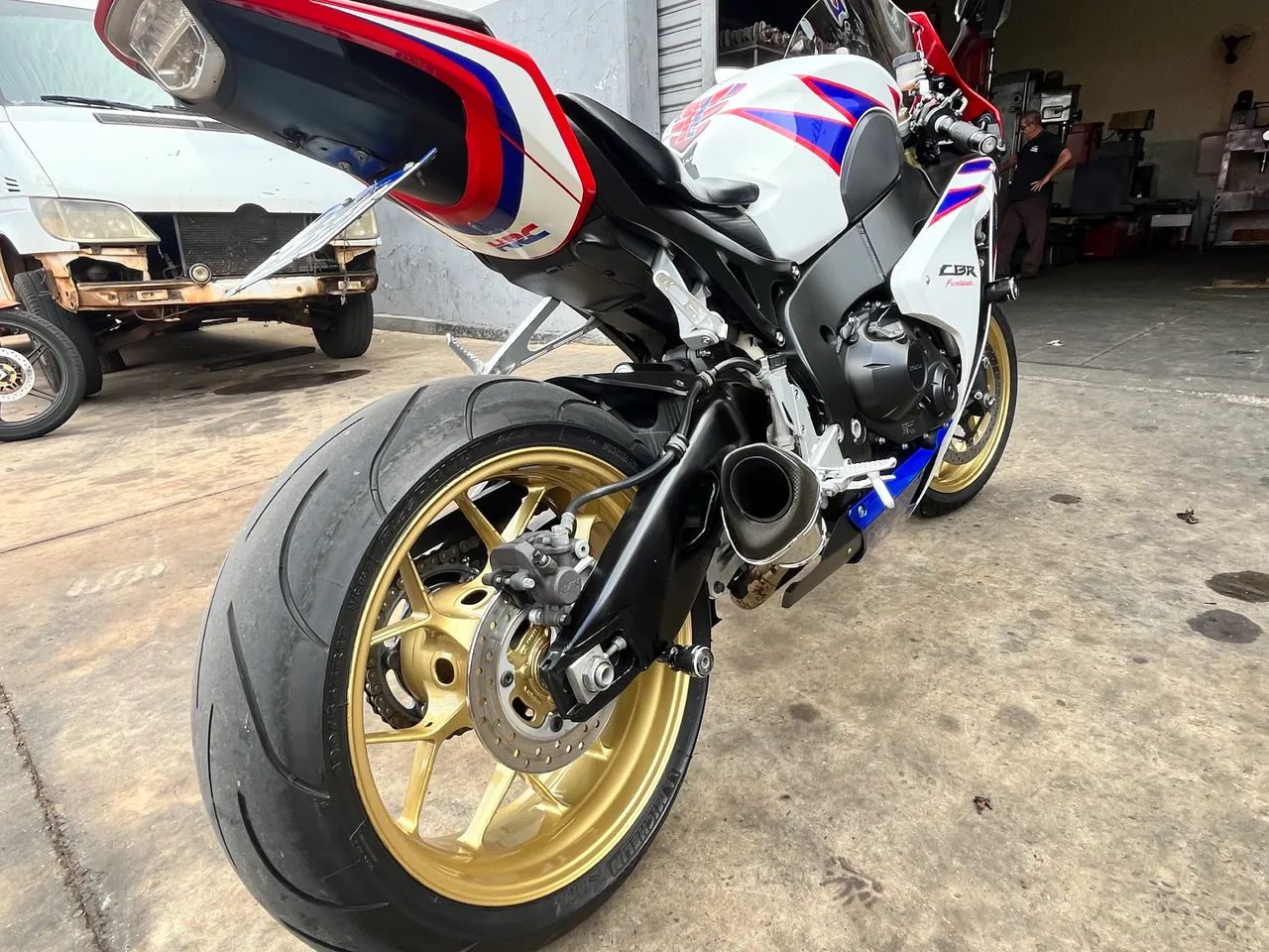 CBR 1000RR FIREBLADE  - Foto 3
