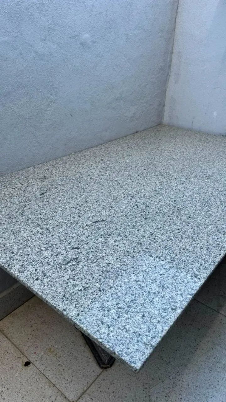 MESA DE GRANITO EXCELENTE ESTADO! - Foto 4