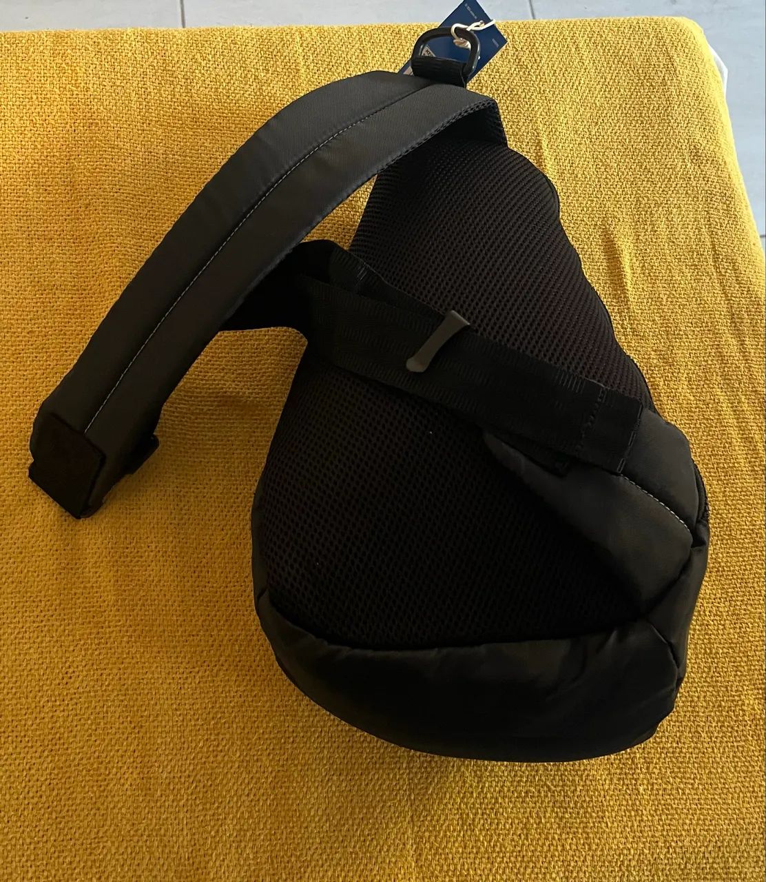 Bolsa Sling Adidas Original e nova  - Foto 3