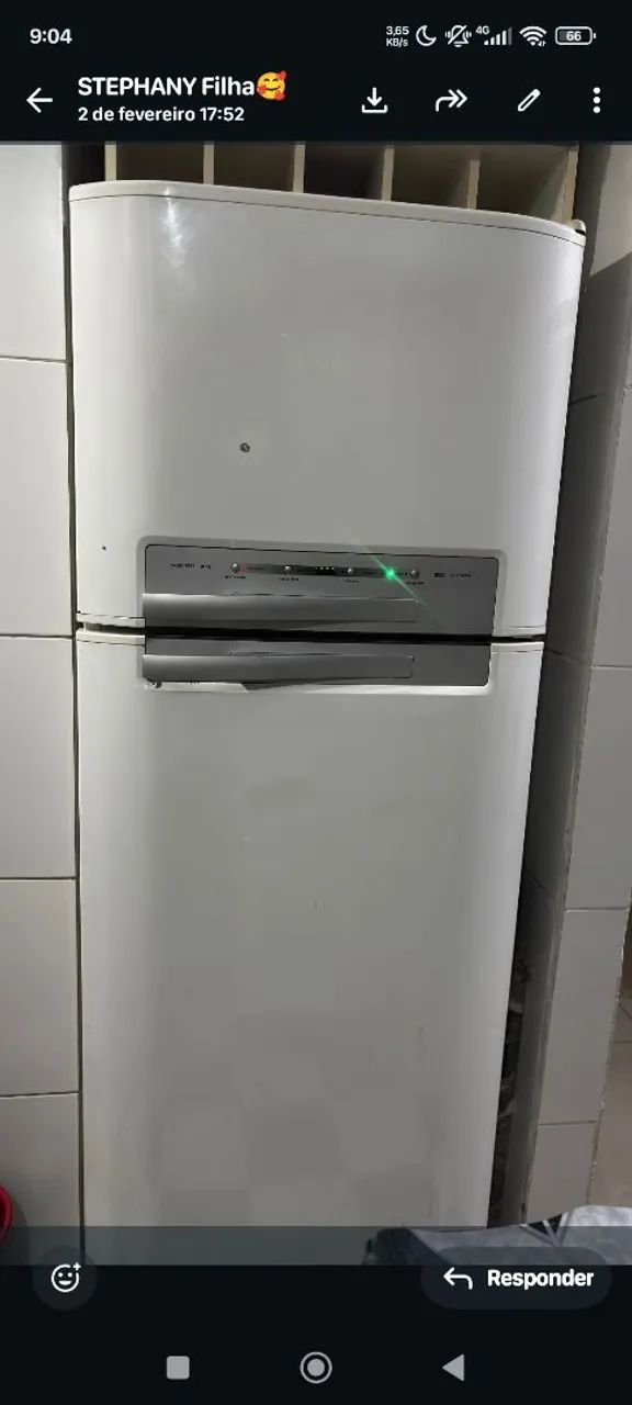 Geladeira Electrolux grande 