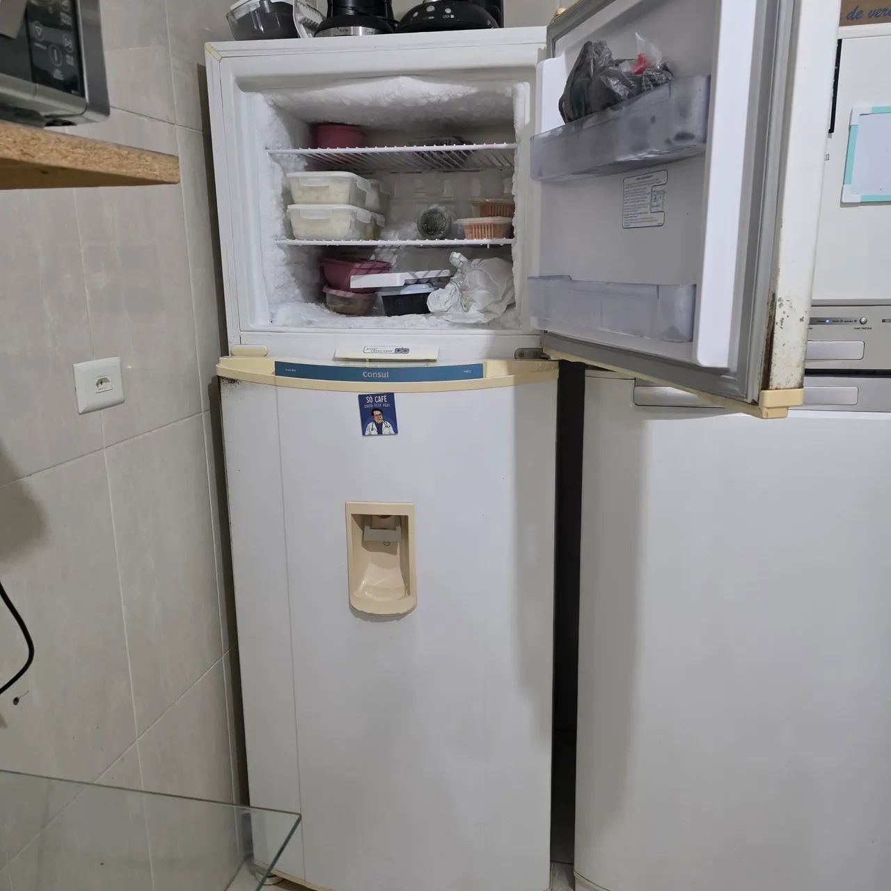 Geladeira Consul 460L filtro na porta