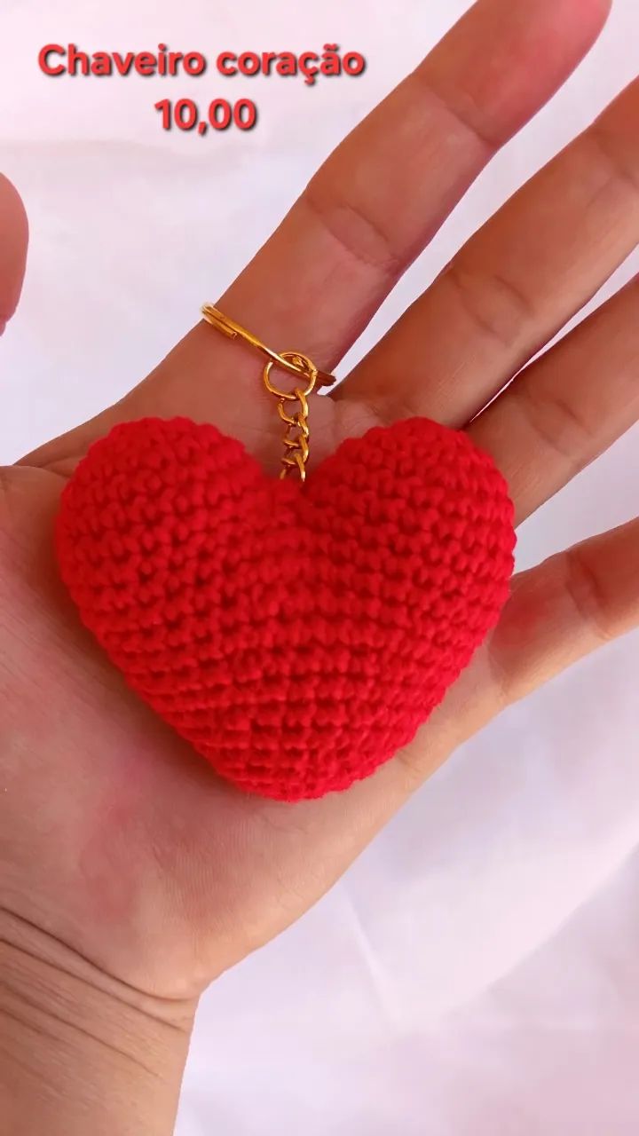 Chaveiro de coração em amigurumi  - Foto 3