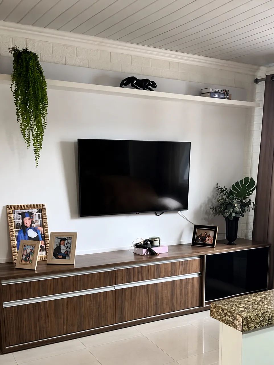 Vendo rack com painel em ótimo estado 