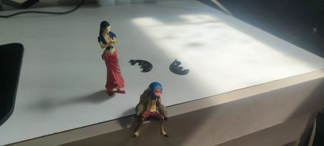Miniaturas Nico Robin e Chopper One Piece Coleção Salvat - Base Quebrada - Foto 3