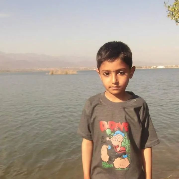 Usar  bom pessoa Faizan  - Foto 4