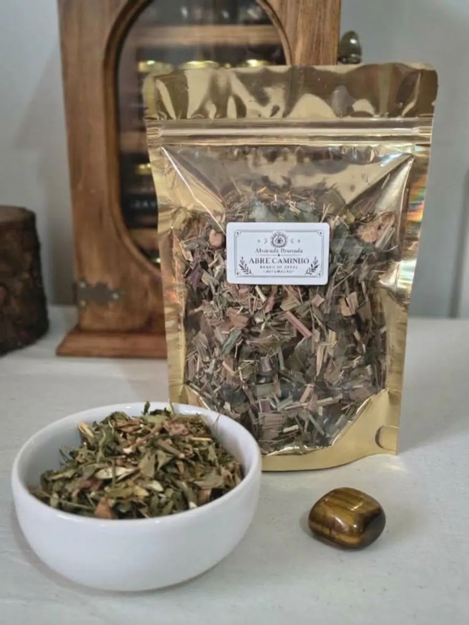 BANHOS DE ERVAS POTENCIALIZADOS COM CRISTAIS