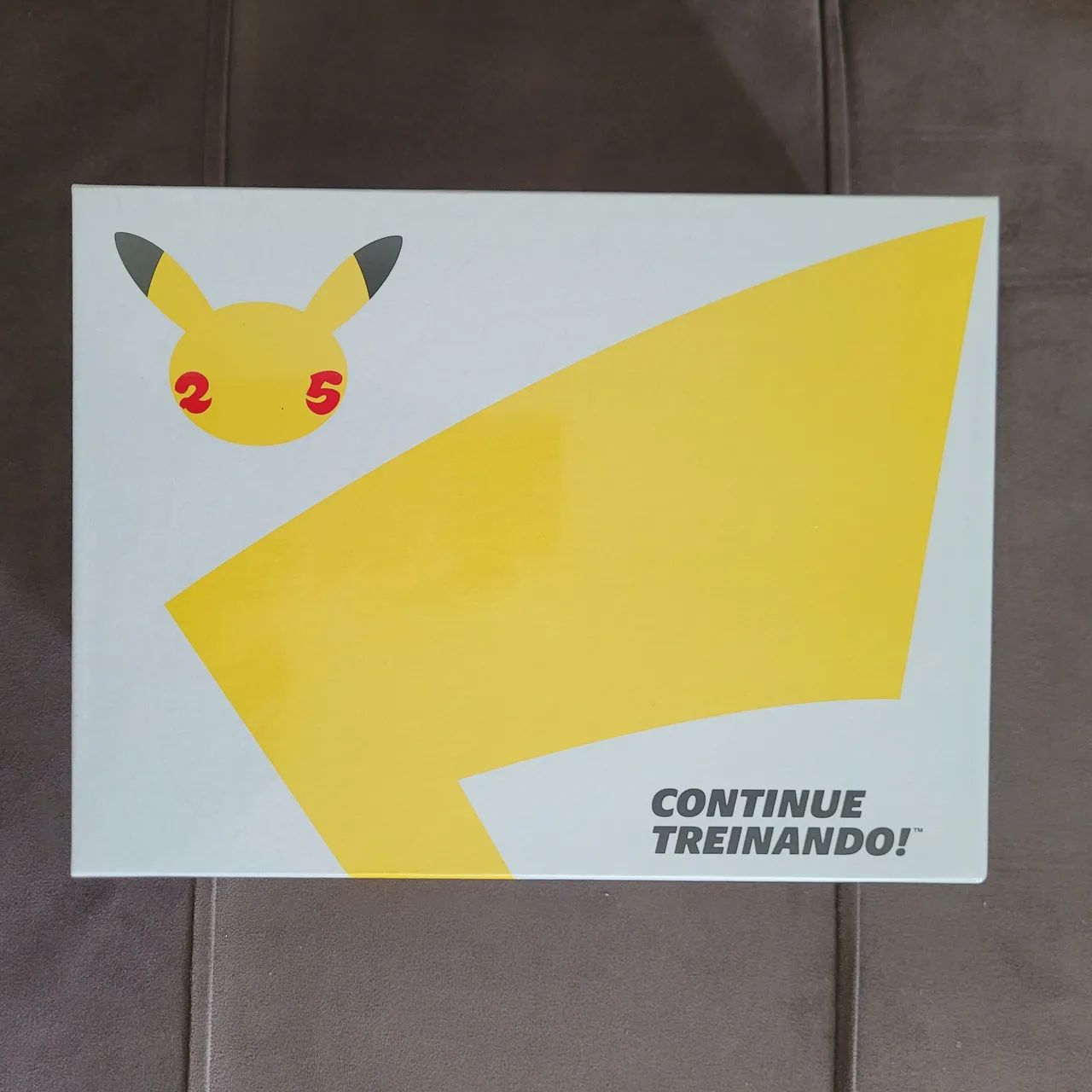 Box Pokémon Coleção Dourada Celebrações 25 Anos - Copag
