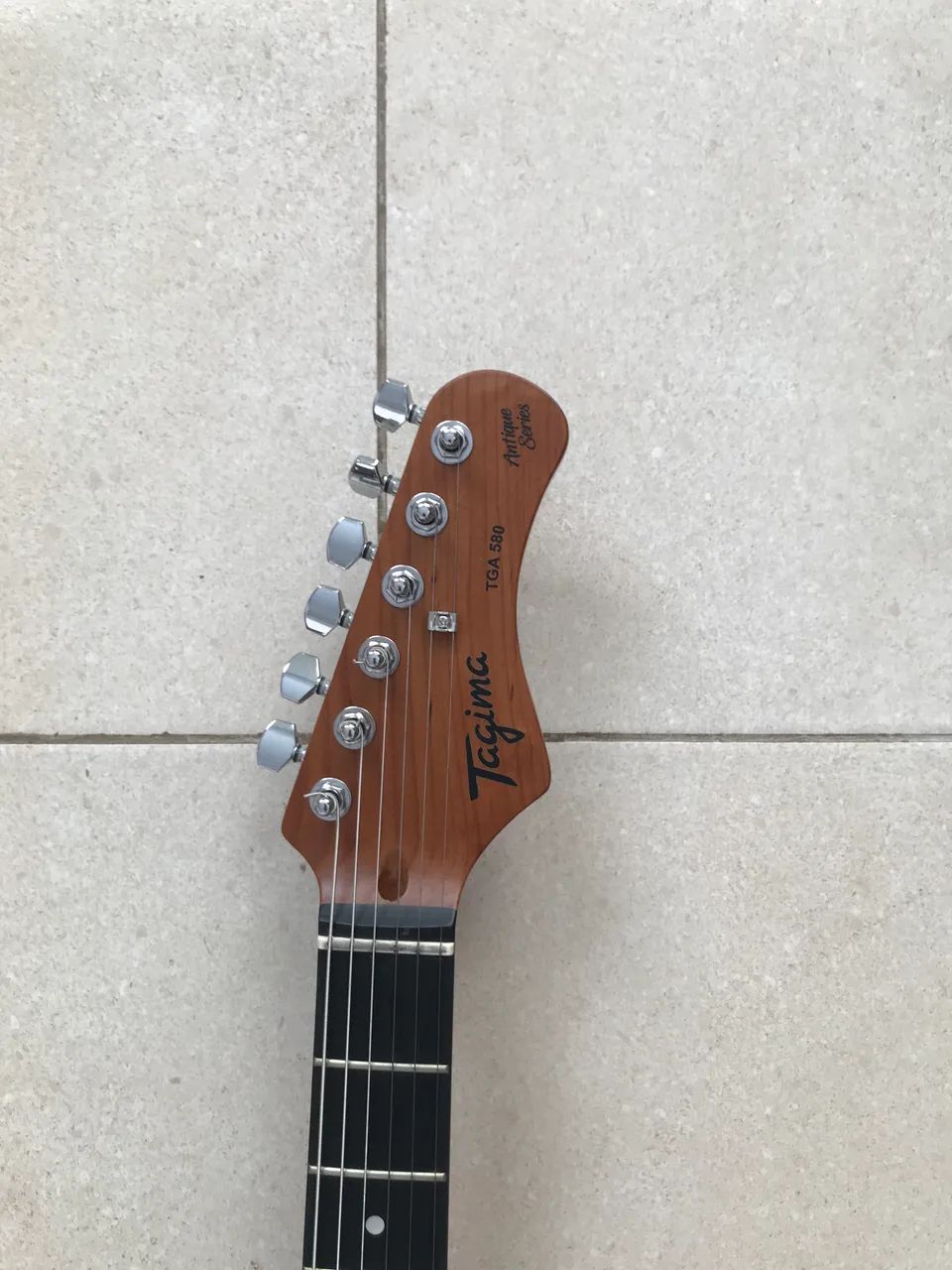 Guitarra Tagima Strato TGA580 - Foto 3
