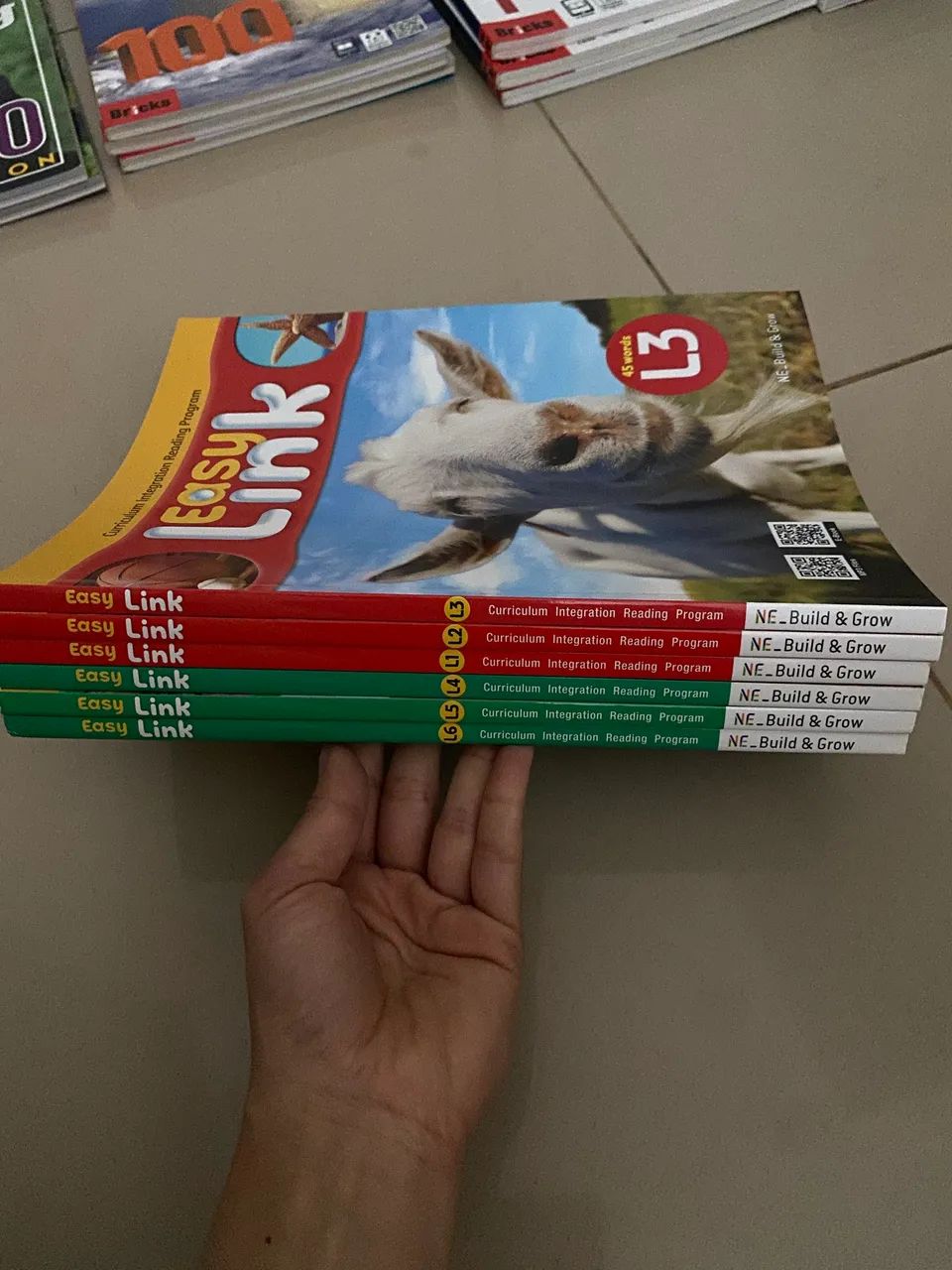 Easy Link L1 até L5 - Student Book & Workbook + Qr Code - Foto 2