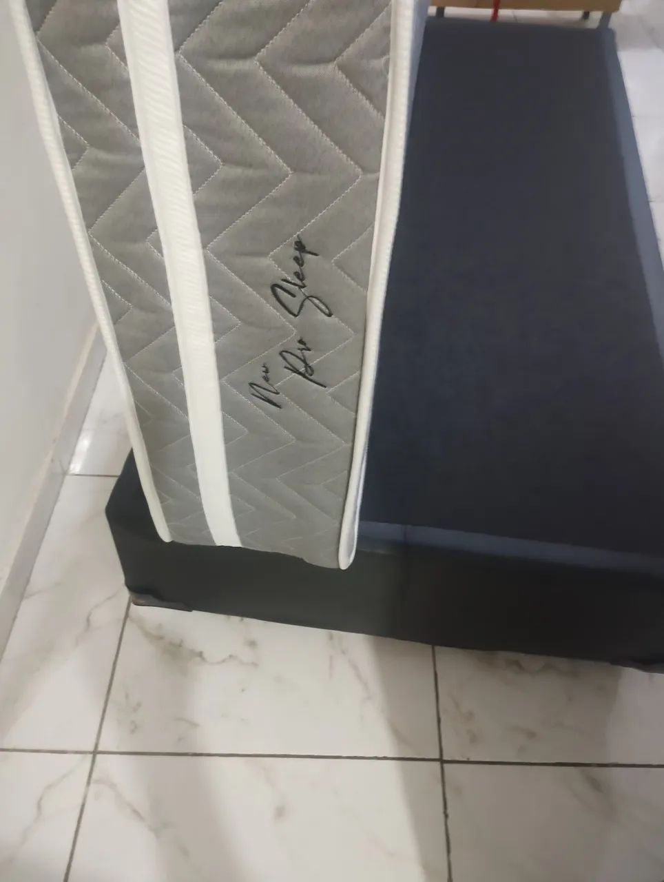 Vendo cama box solteiro  - Foto 4