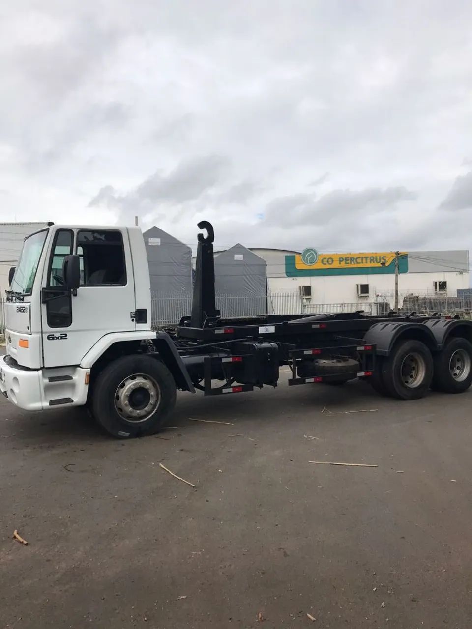 CARGO 2422E ROLLON OFF - Foto 2