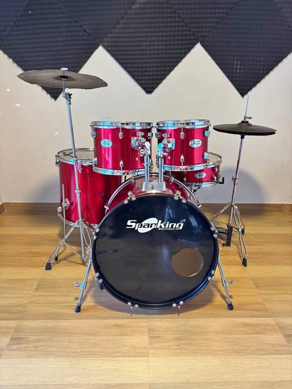 BATERIA COMPLETA COM PRATOS