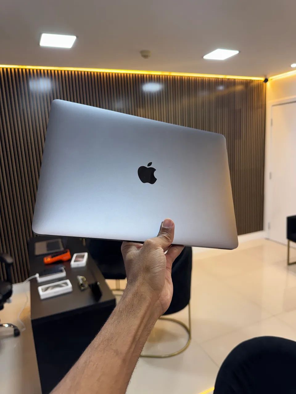 MACBOOK PRO - M1 - APPLE  - Foto 4