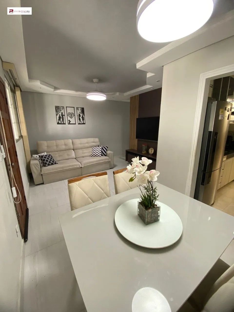 CASA 3 QUARTOS 2 VAGAS BAIRRO MINAS CAIXA