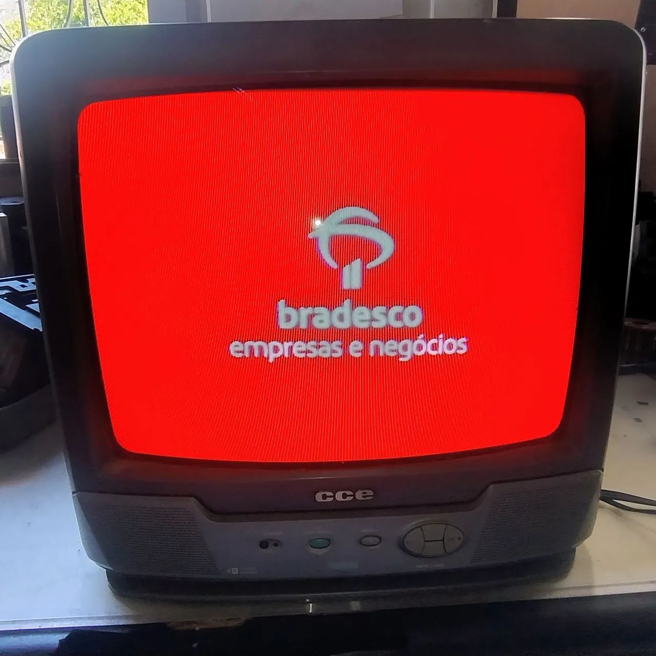 Vendo tv de tubo de 14 polegadas conpleta - Foto 2