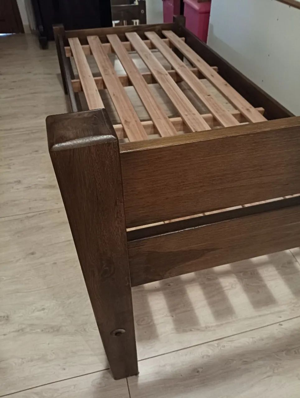 Cama de madeira solteiro - Foto 2