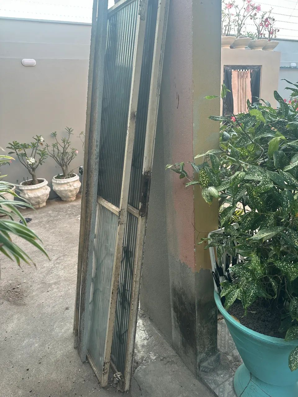 Grades, janelas e porta  - Foto 4