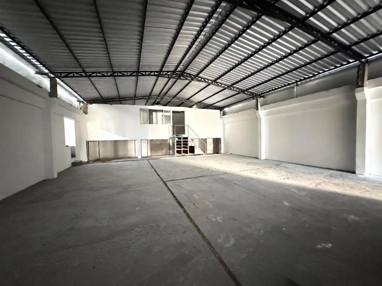 Galpão  | 600m2  / São Jorge 