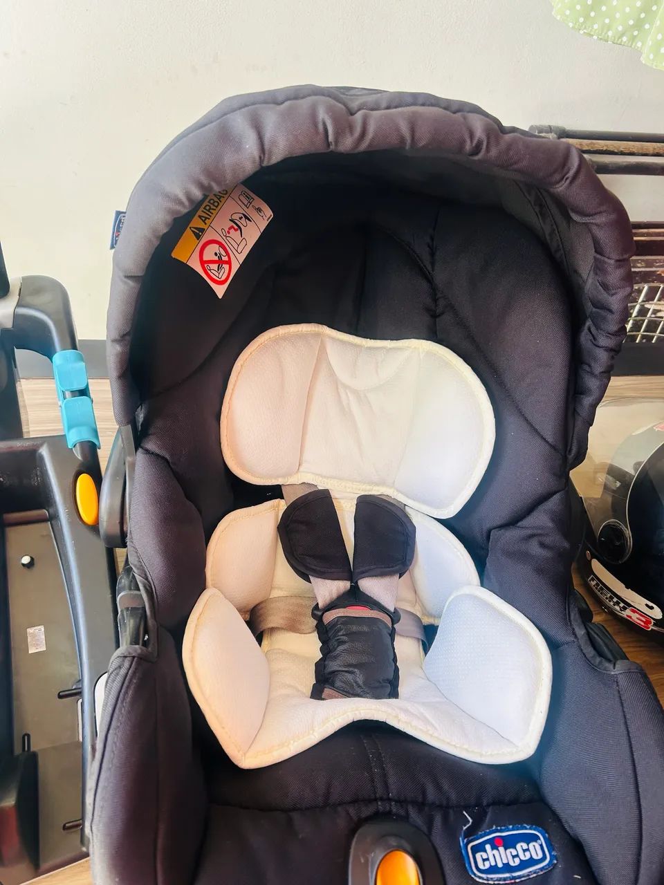 Bebê conforto com base marca Chicco - Foto 3