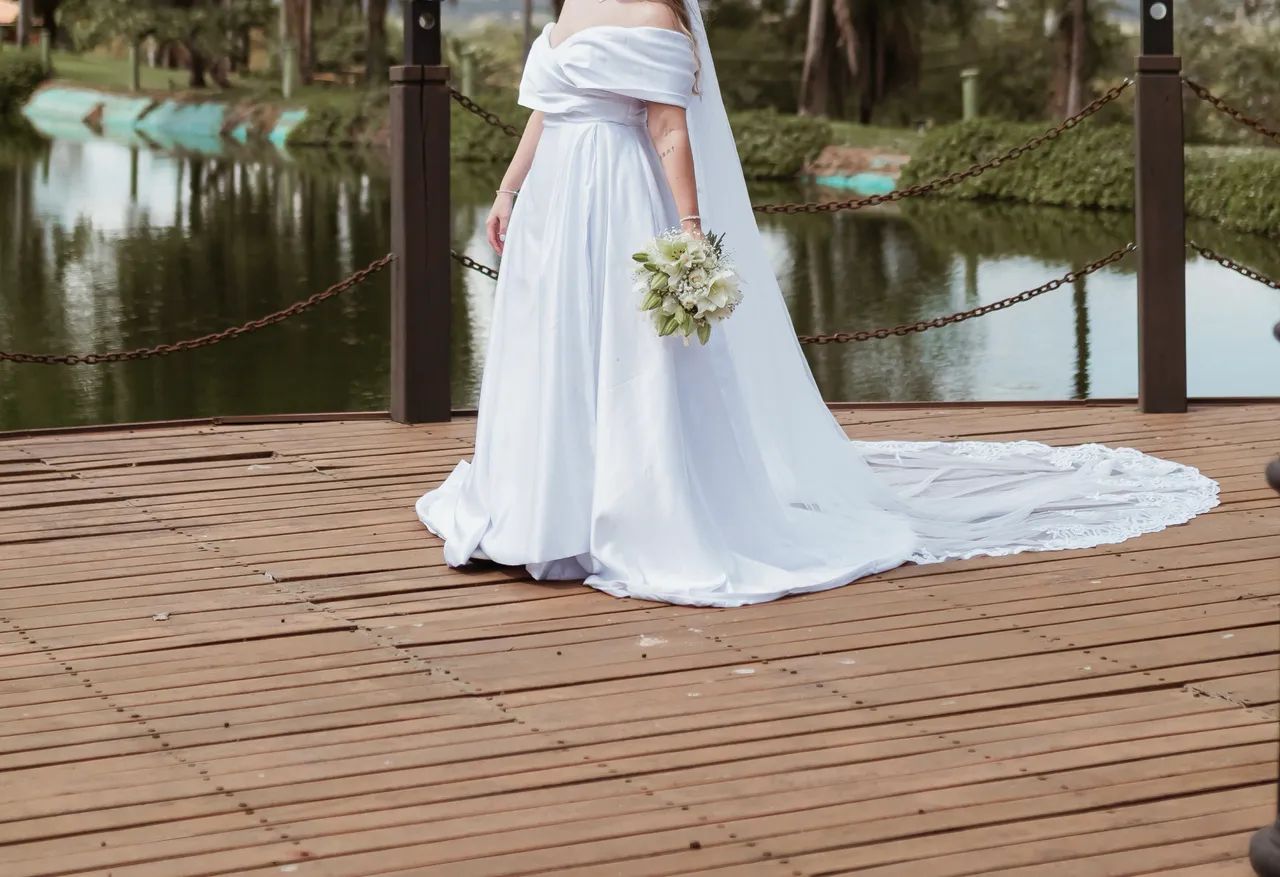 Vestido e véu de noiva  - Foto 2