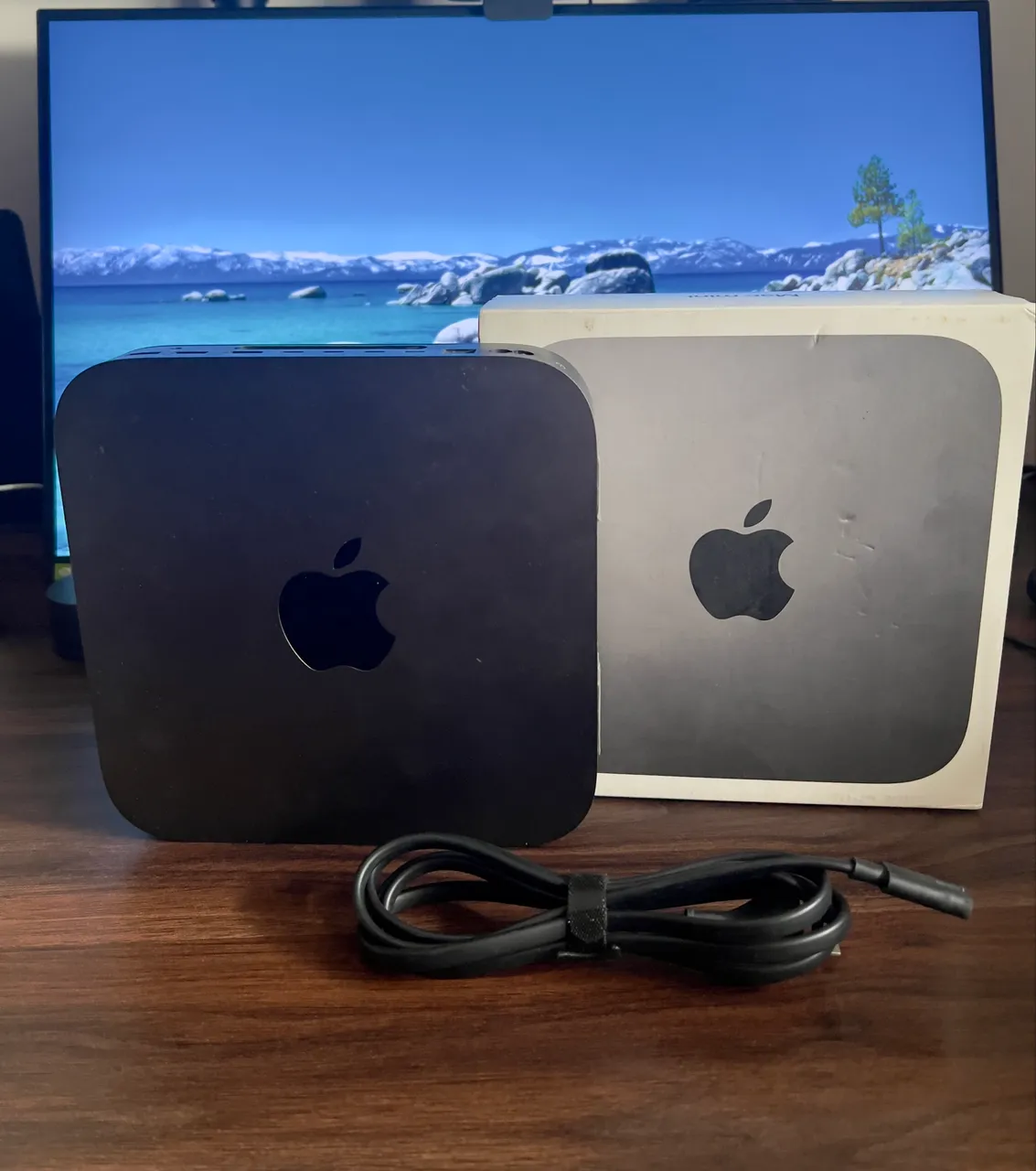 Apple Mac Mini - M1 2020 8GB RAM - 256SSD - Ótimo estado