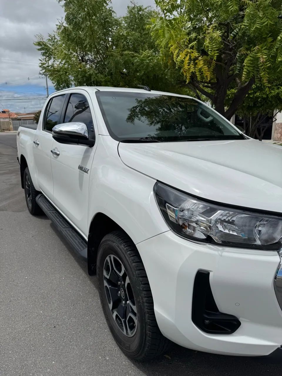 Toyota Hilux Hilux CD SRV 4x4 2.8 TDI Diesel Aut. 2022