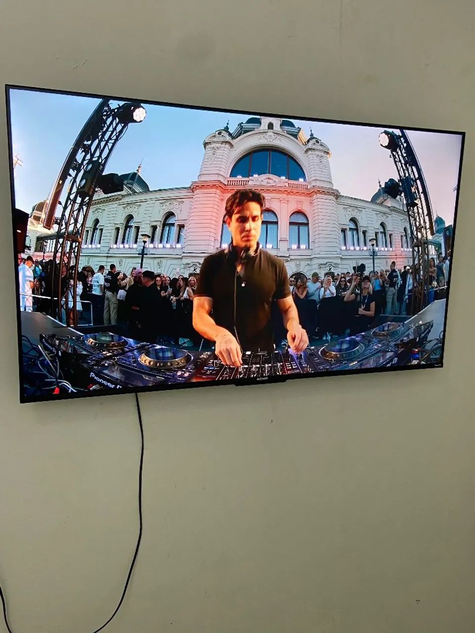 Smart Tv 4K 50 polegadas Roku  - Foto 4