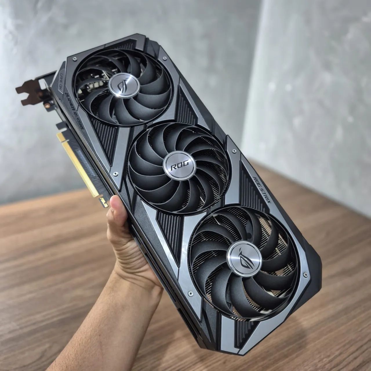Placa de Vídeo 3080 Nvidia RogStrix 10gb