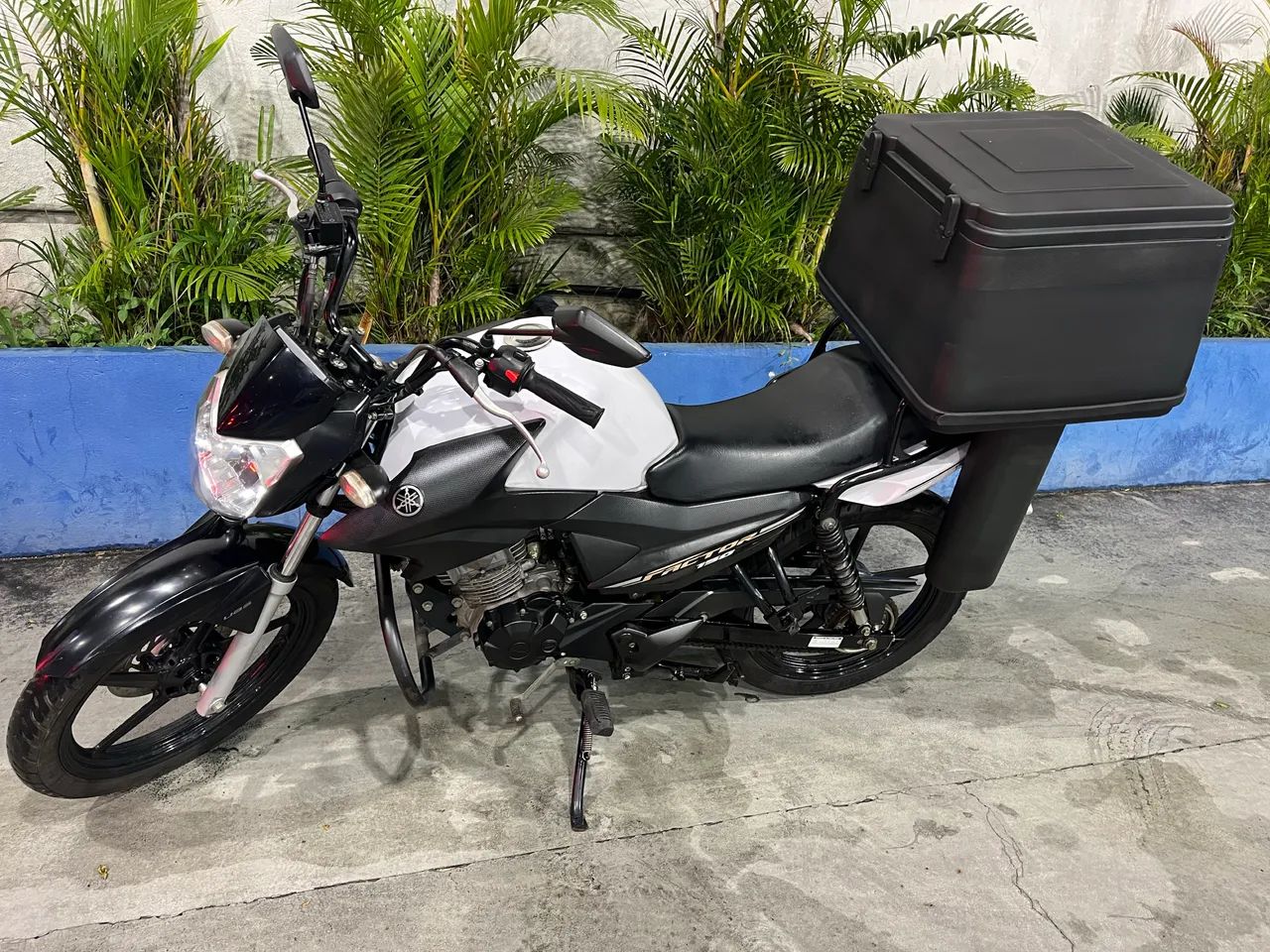 Factor 150 cargo pronta para trabalhar 