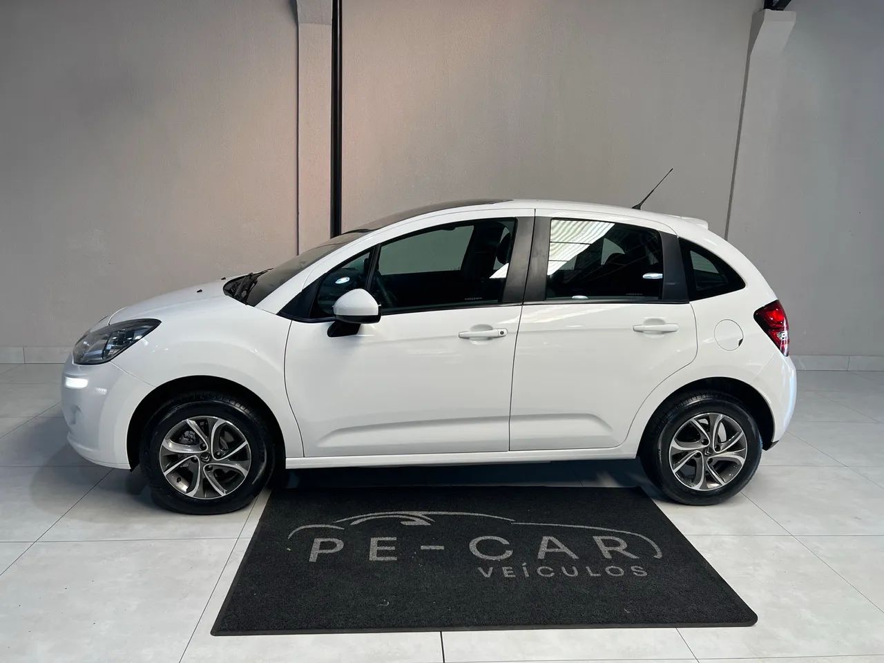Citroen C3 Tendance Pure Tech 1.2 Flex 12V Mec. 2017 - Foto 2