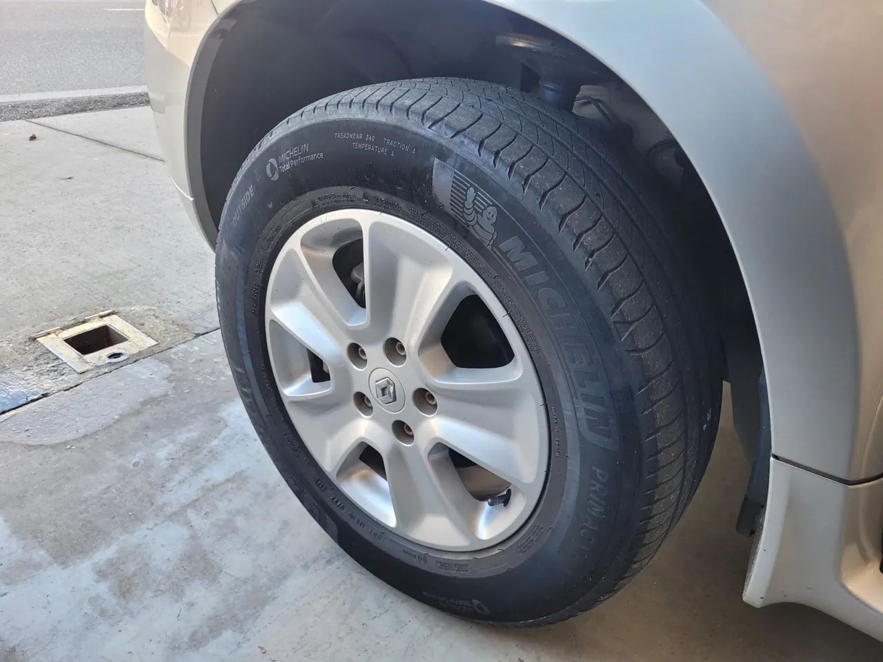 Renault Duster Dynamique 2.0 Hi-flex 16V Aut. 2017 - Foto 4