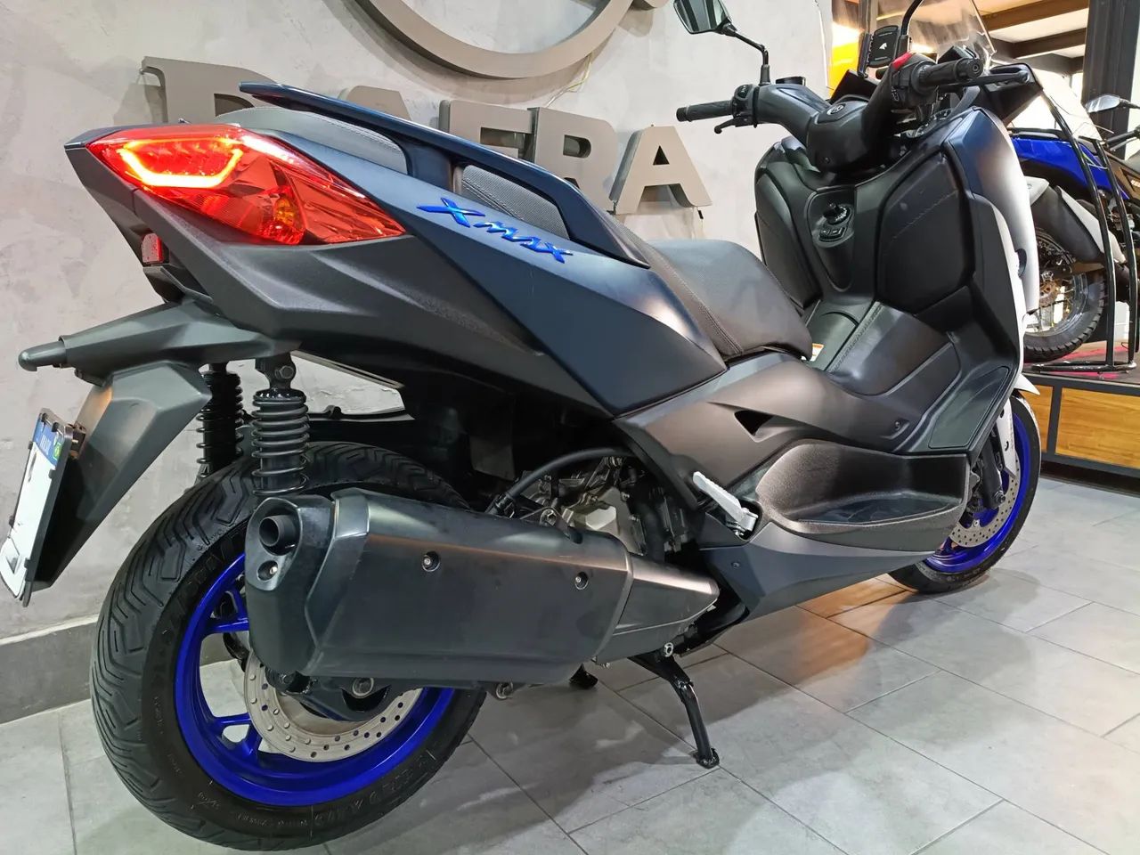 YAMAHA XMAX ABS - Foto 4