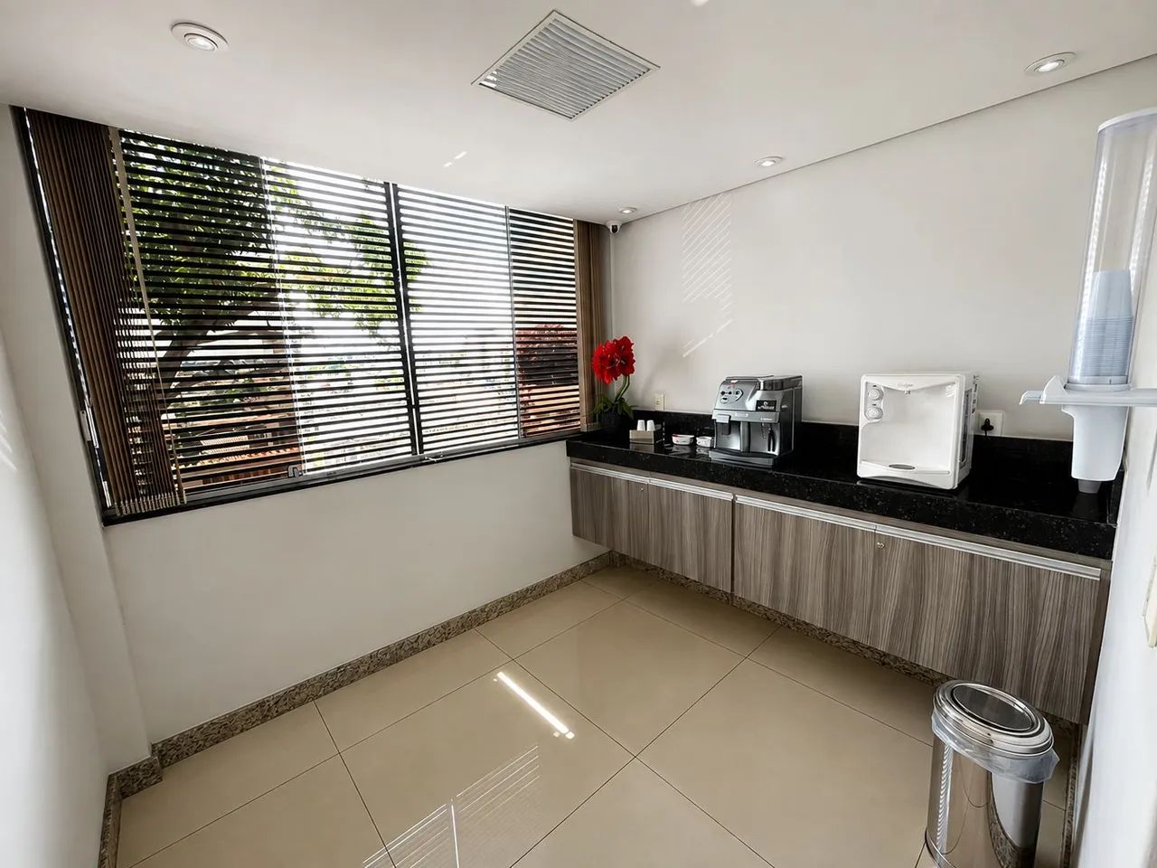 Prédio Comercial Alípio de Melo - Glória - Abílio Machado  - Foto 2